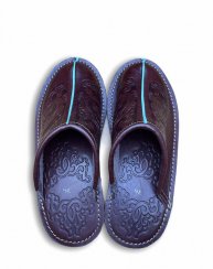 Zapatos caseros de estilo tradicional mongol.